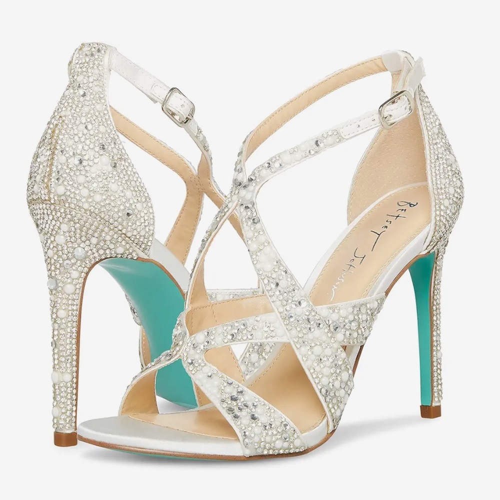 Betsey Johnson Shoes 👠